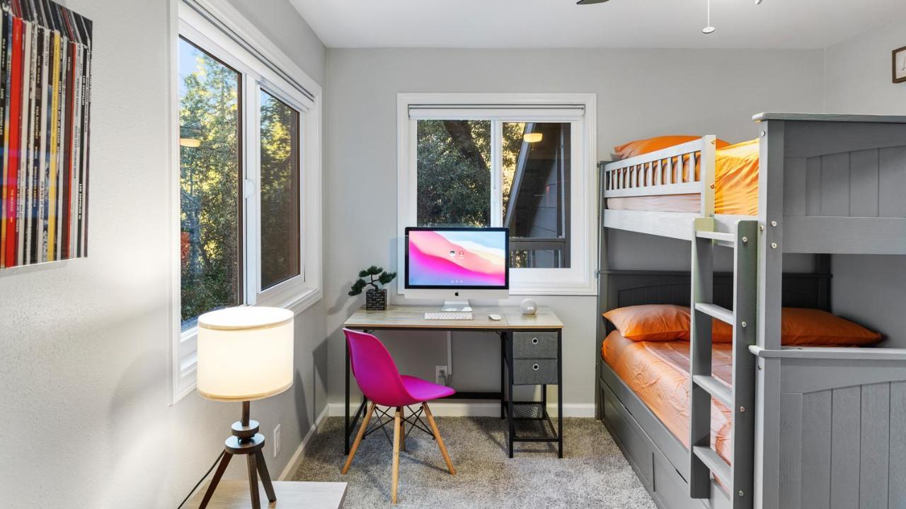 Mountain Getaway By Lake Crestline Bagian luar foto