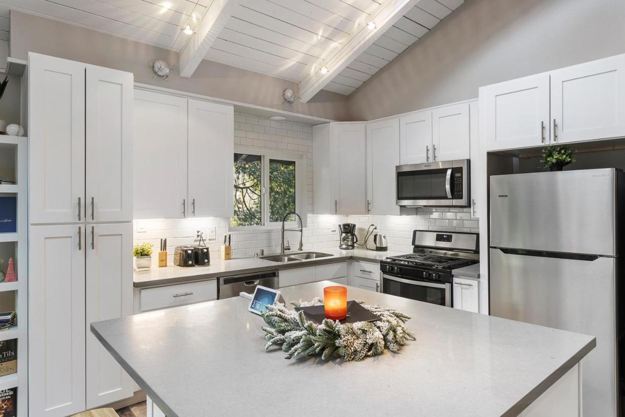 Mountain Getaway By Lake Crestline Bagian luar foto